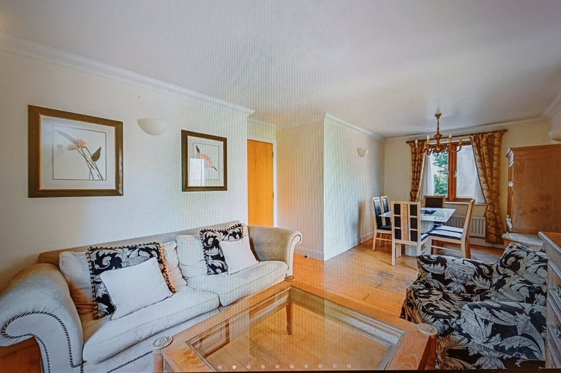 Room East Hill in Greater London