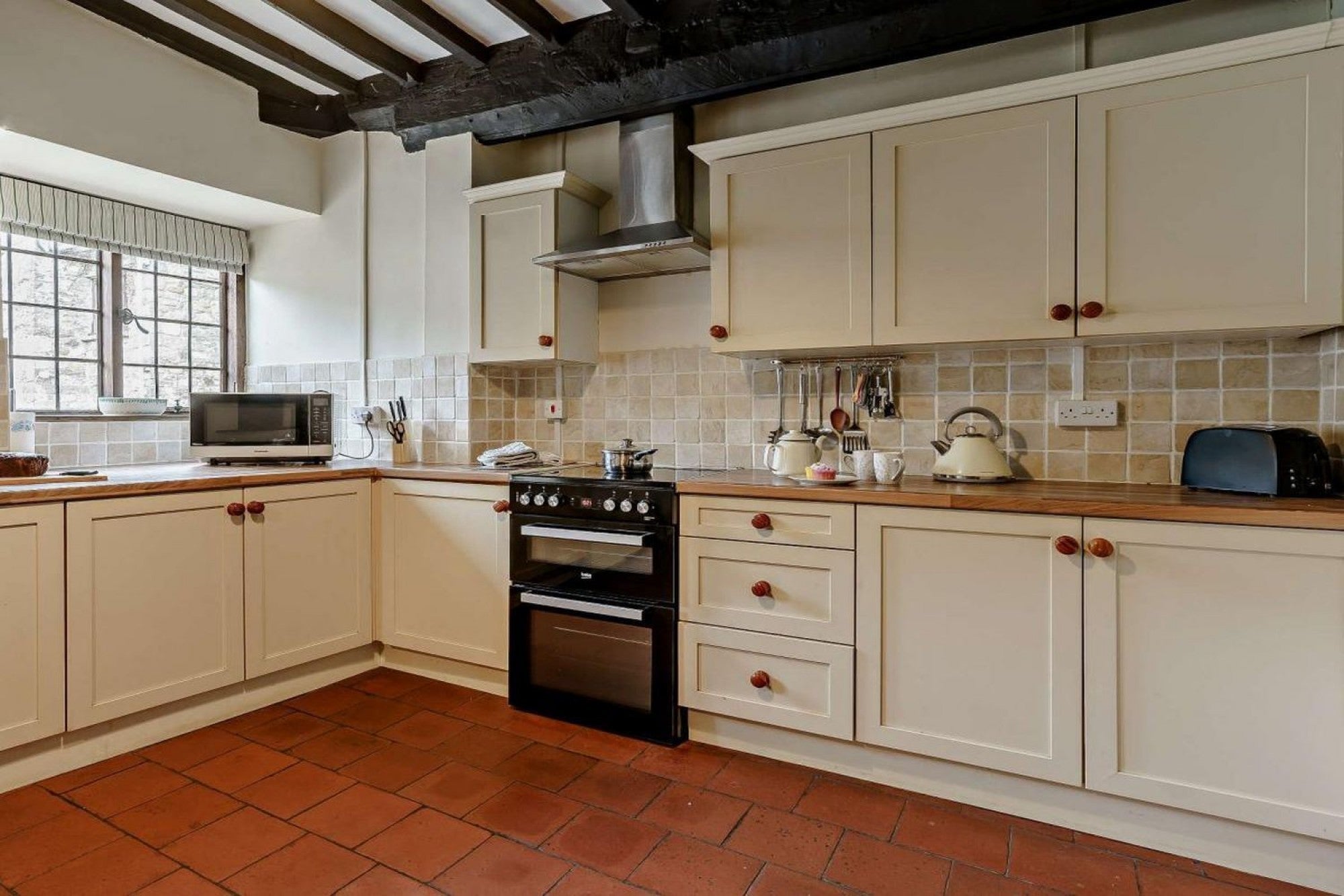 House Llanover Way in Abergavenny