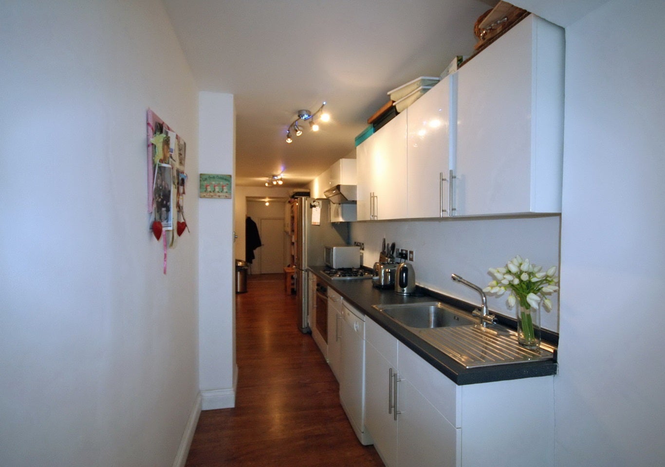 Flat Rostrevor Road in Greater London