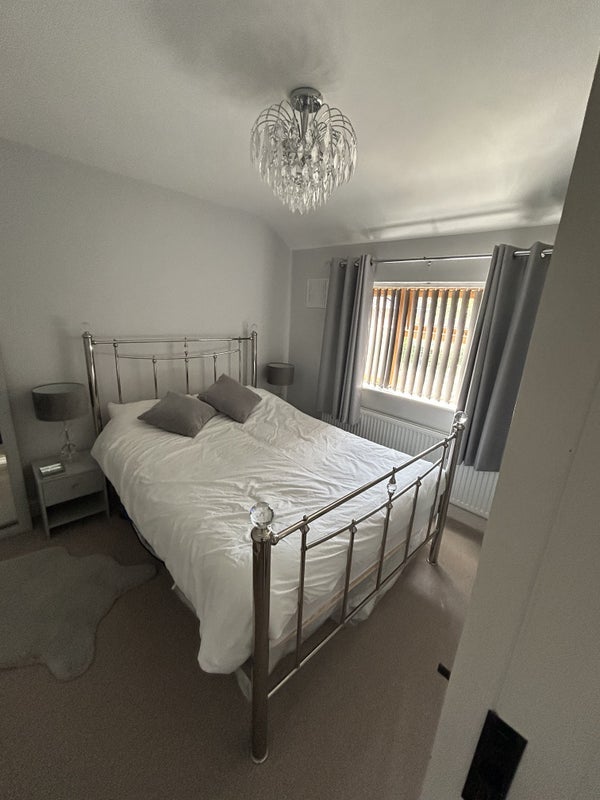 Room McCarthy Road in Charnwood