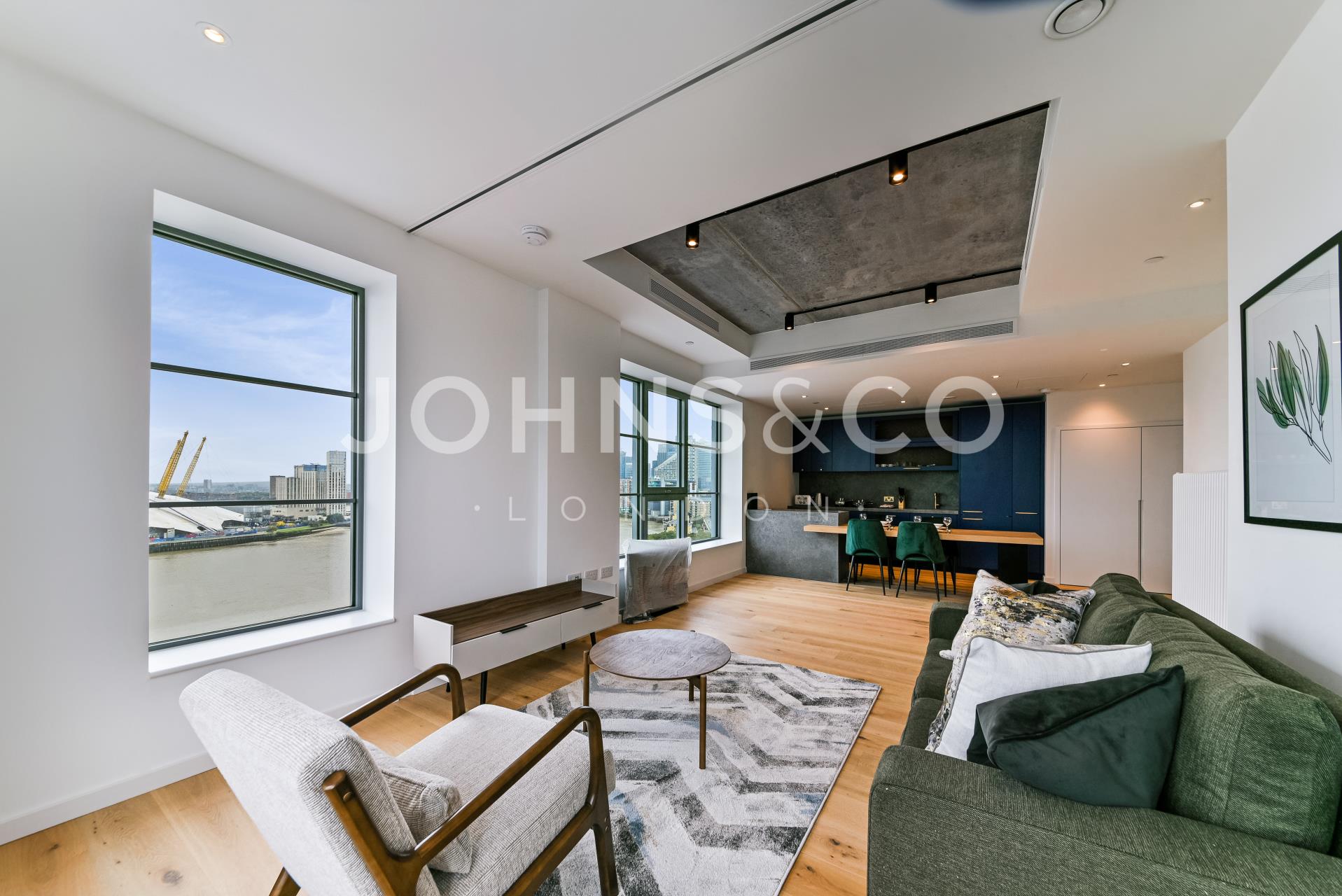 Flat Orchard Place in Greater London