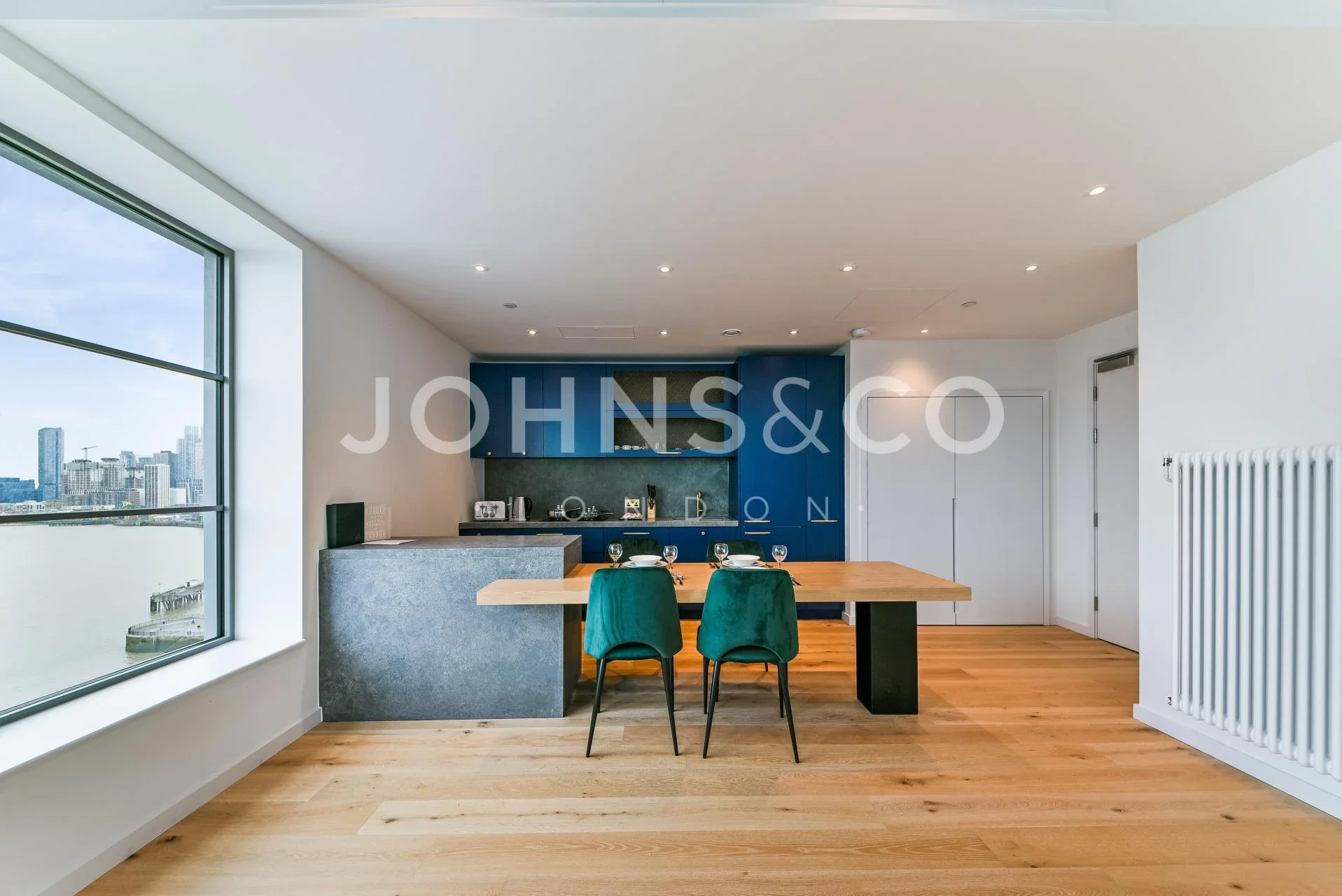 Flat Orchard Place in Greater London