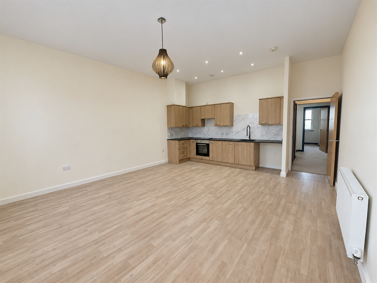 Flat Beauvais Square in Shortstown