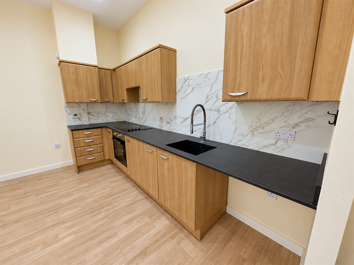 Flat Beauvais Square in Shortstown