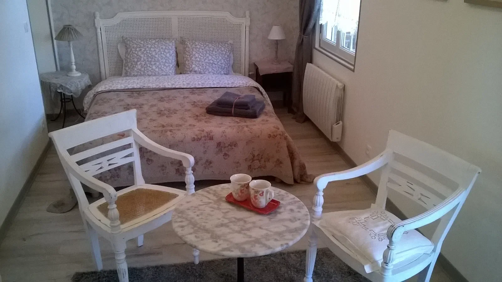 Room Route du Suret in Saint-Vaast-Dieppedalle