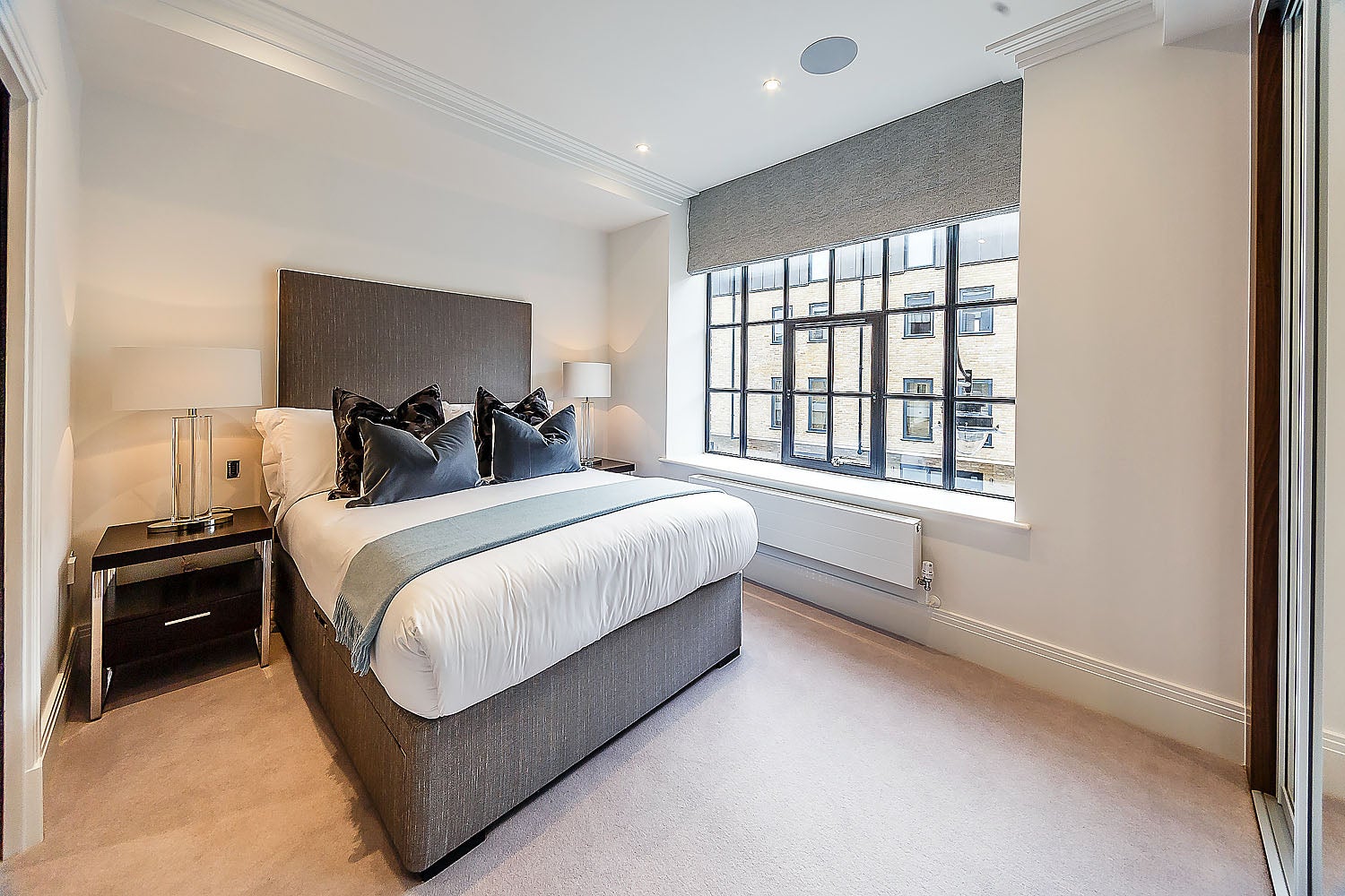Flat Rainville Road in Greater London