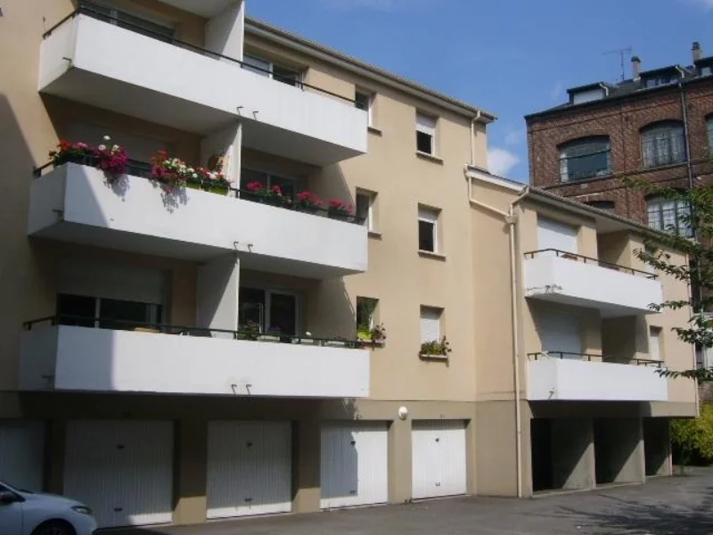 Flat Place Aristide Briand in Elbeuf
