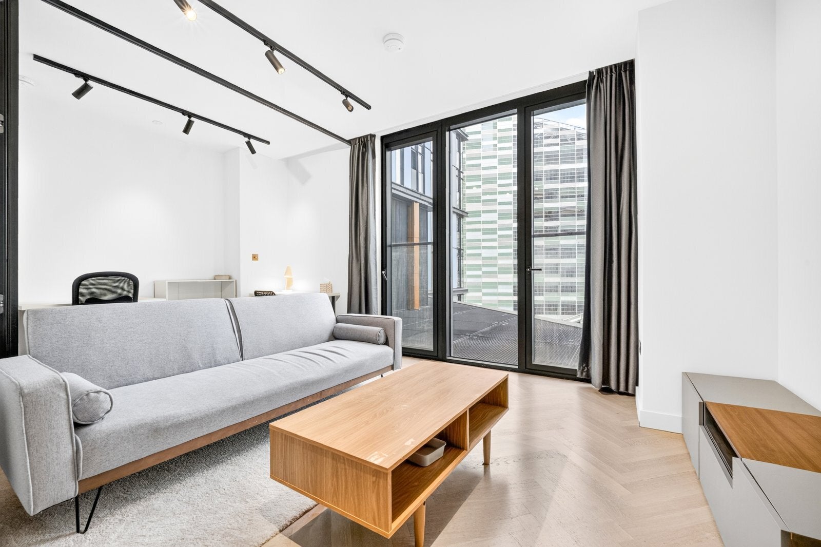 Flat Earl Street in Greater London