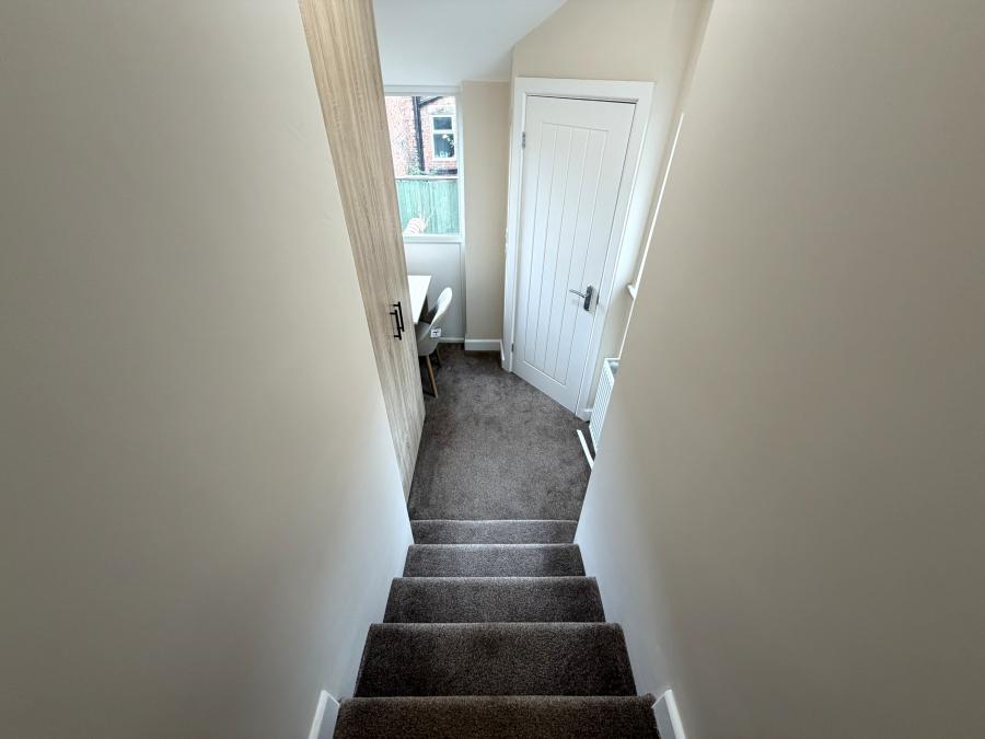 Room Claremont South Avenue in Gateshead