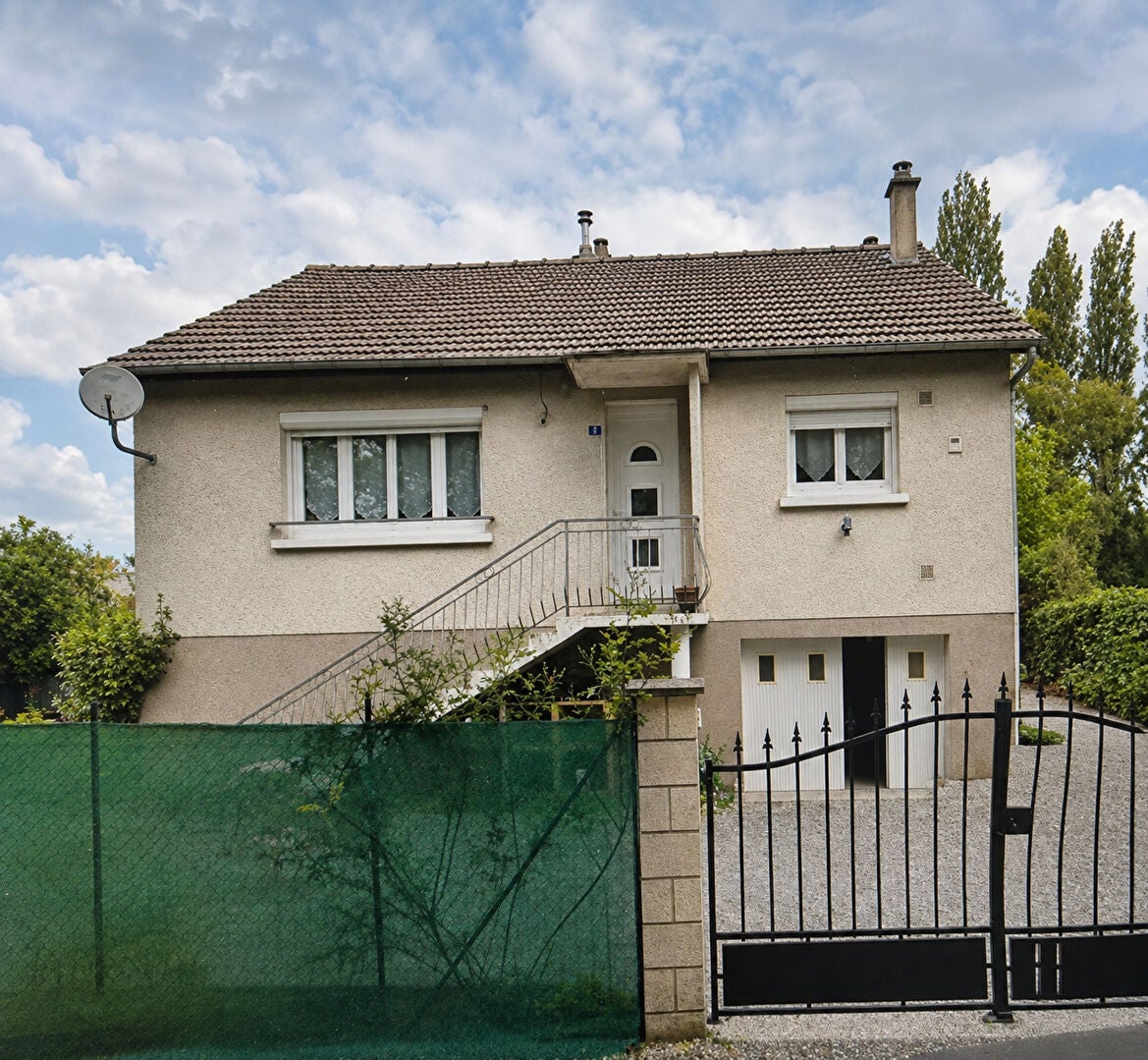 House Rue des Allées in Septmonts