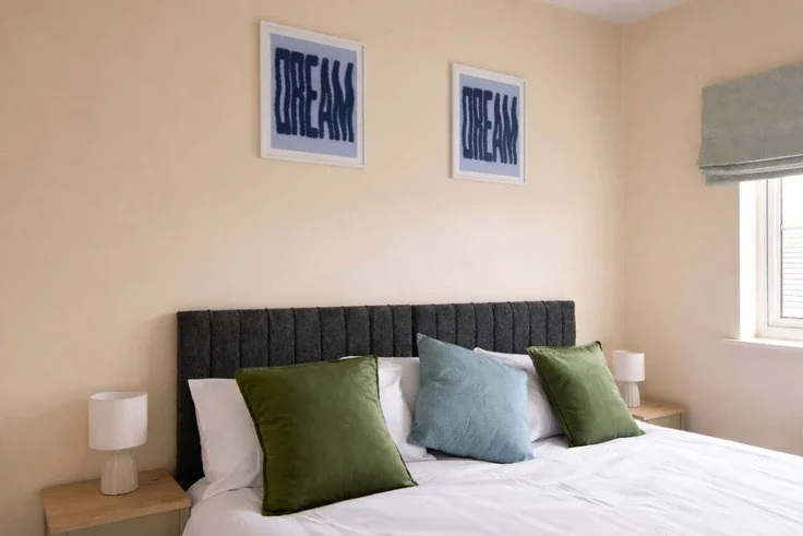 Flat Milburn Drive in Duston