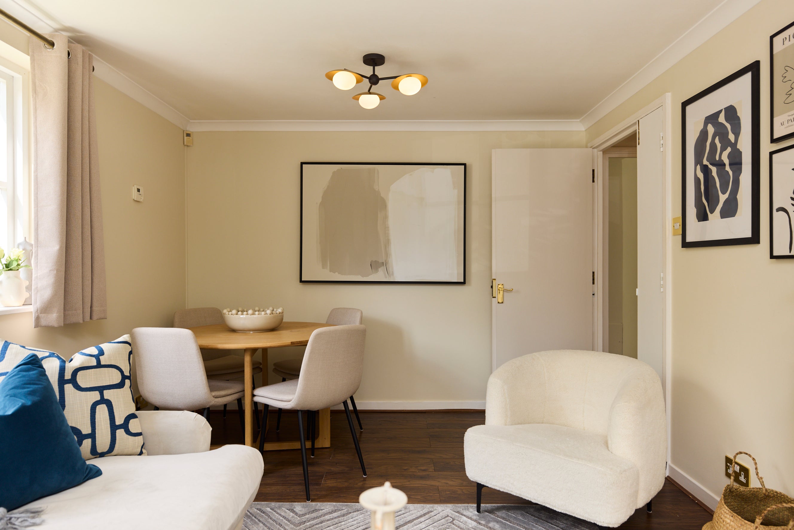 Flat Brompton Park Crescent in Greater London