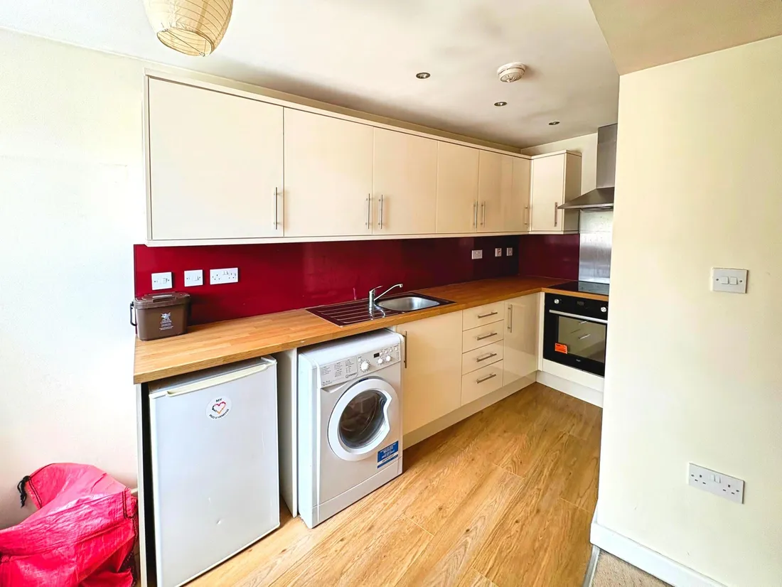 Flat Windway Road in Cardiff