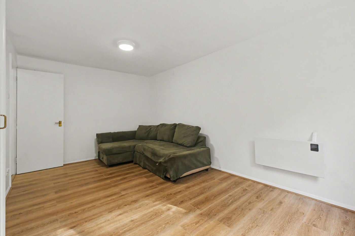 Flat Wedmore Gardens in Greater London