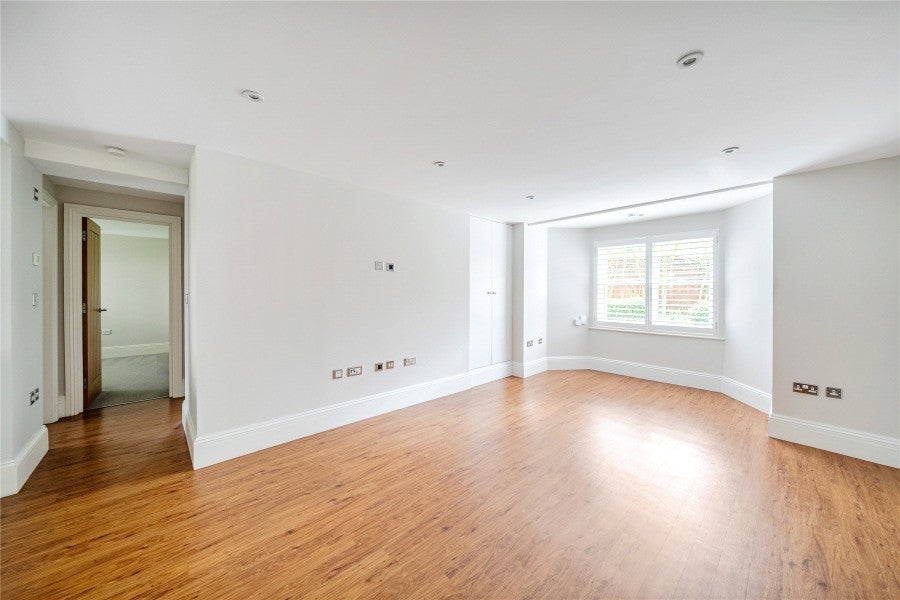 Flat Oak Hill in Greater London