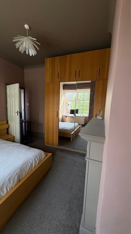 Room Kettering Street in Greater London