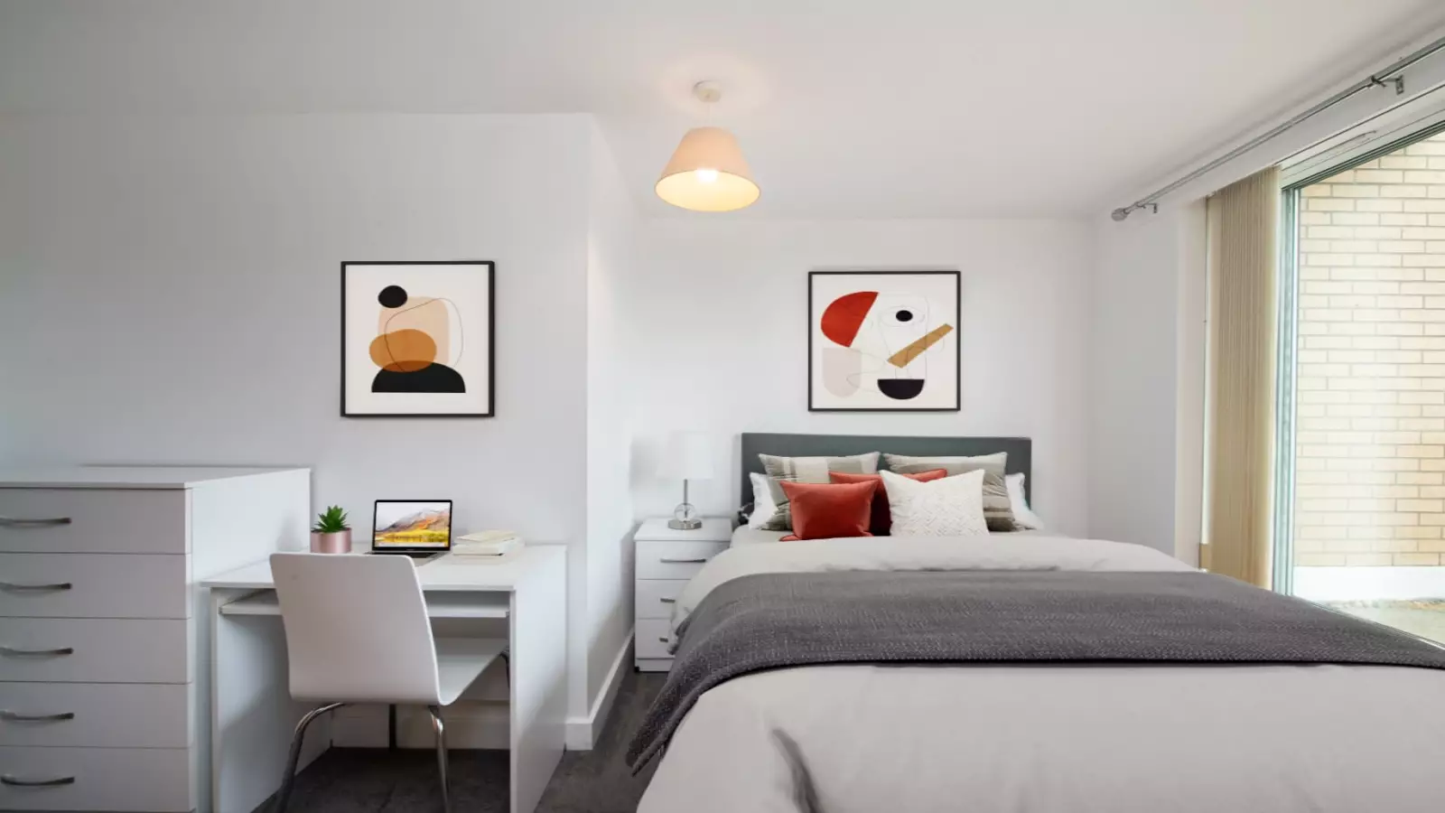 Room Newport Avenue in Greater London