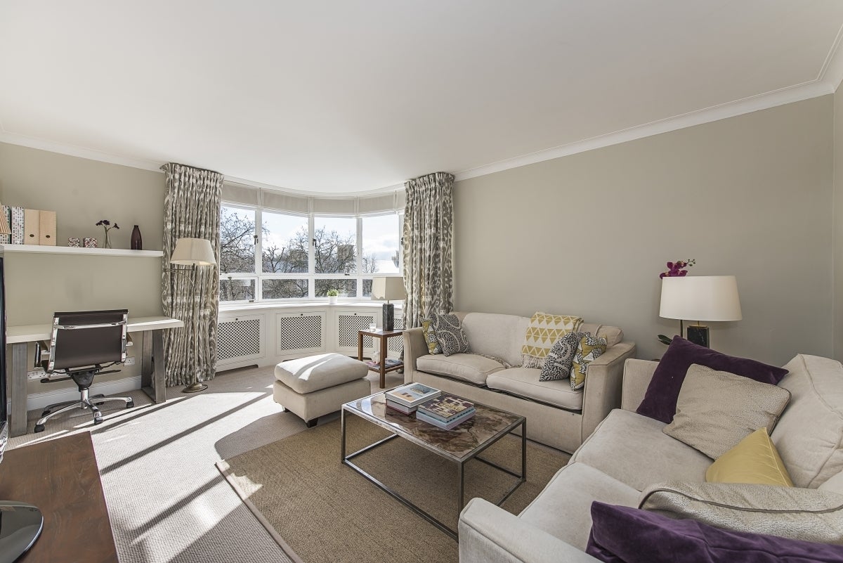 Flat Lower Sloane Street in Greater London