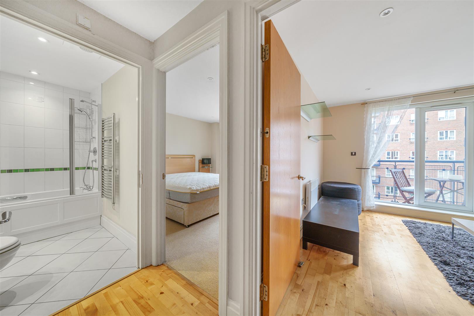Flat Seven Kings Way in Greater London