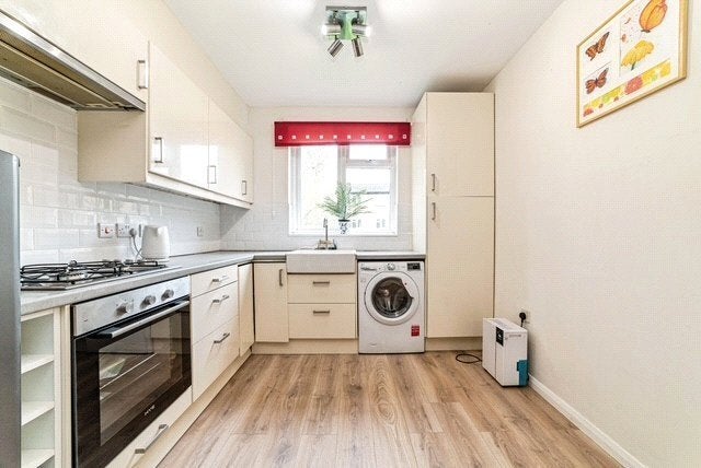 Flat Millway Close in Oxford