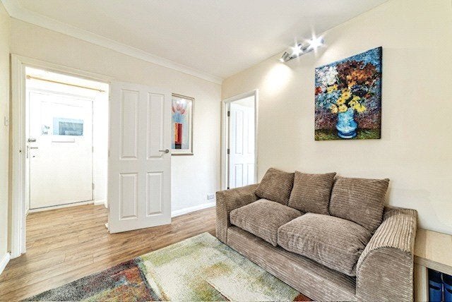 Flat Millway Close in Oxford