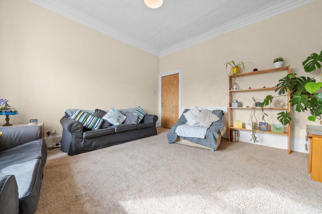 Flat Forth Crescent in Stirling