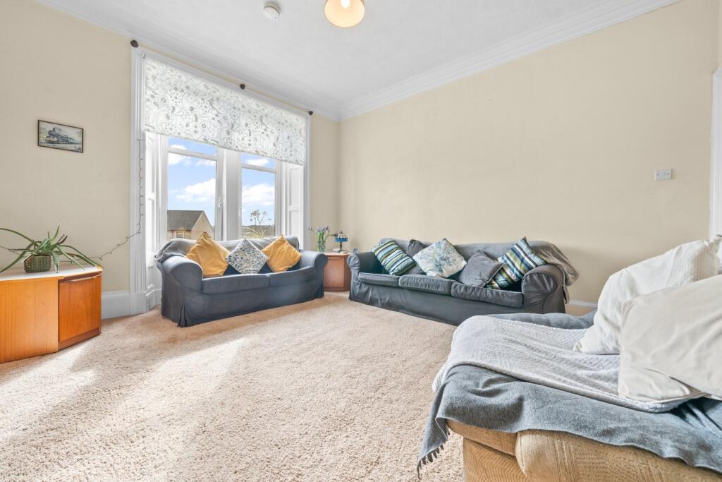 Flat Forth Crescent in Stirling