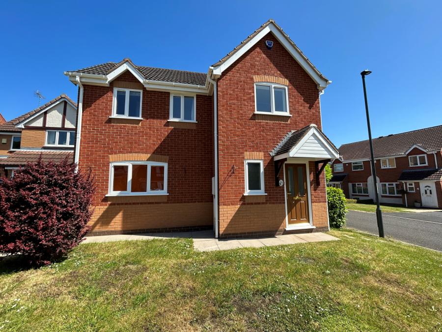House Smalley Drive in Derby