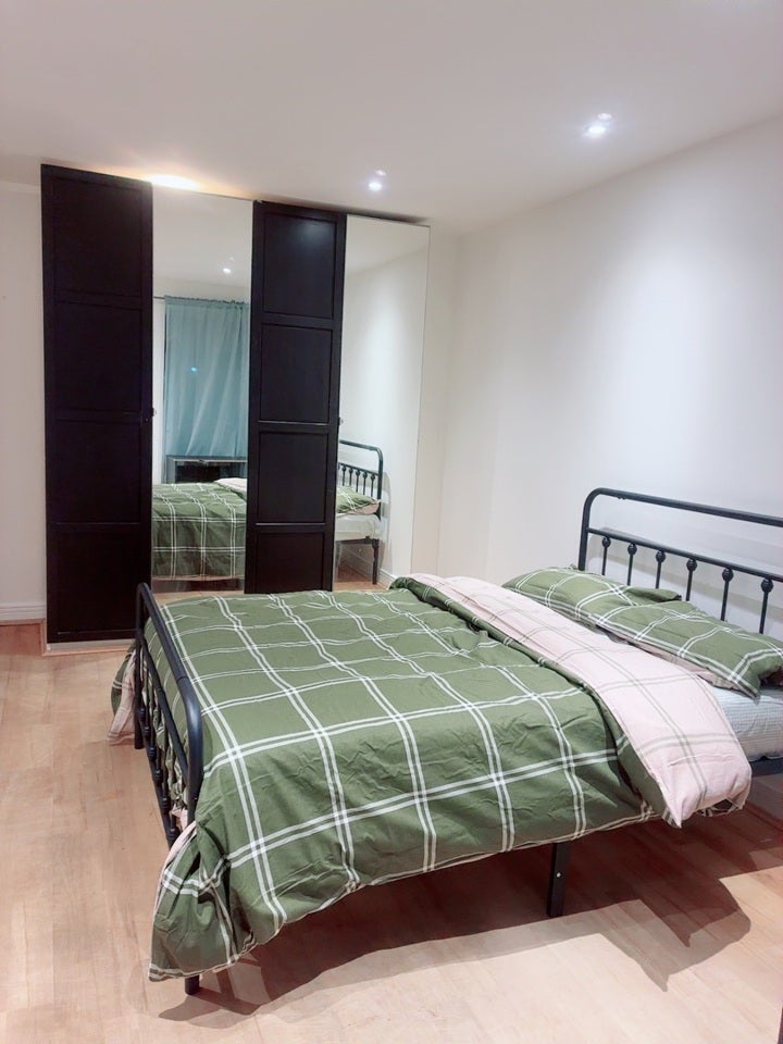 Room High Street in Greater London