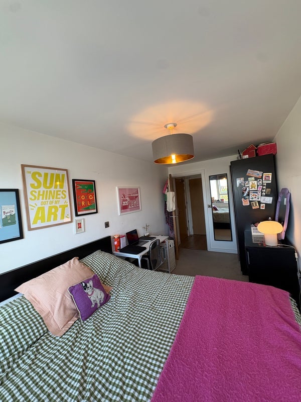 Room Rainhill Way in Greater London