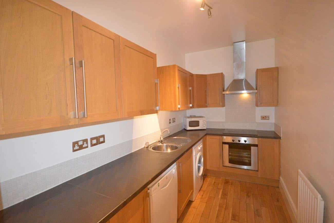 Flat Osborne Avenue in Newcastle upon Tyne