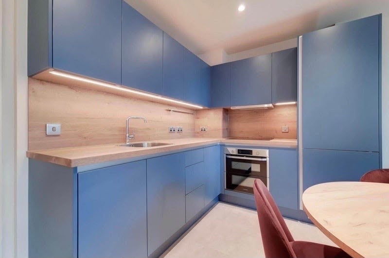 Room Atlantic Crescent in Greater London