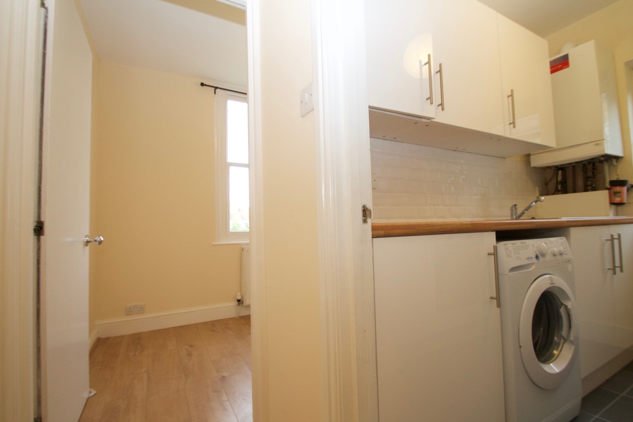 Flat Cottenham Road in Greater London
