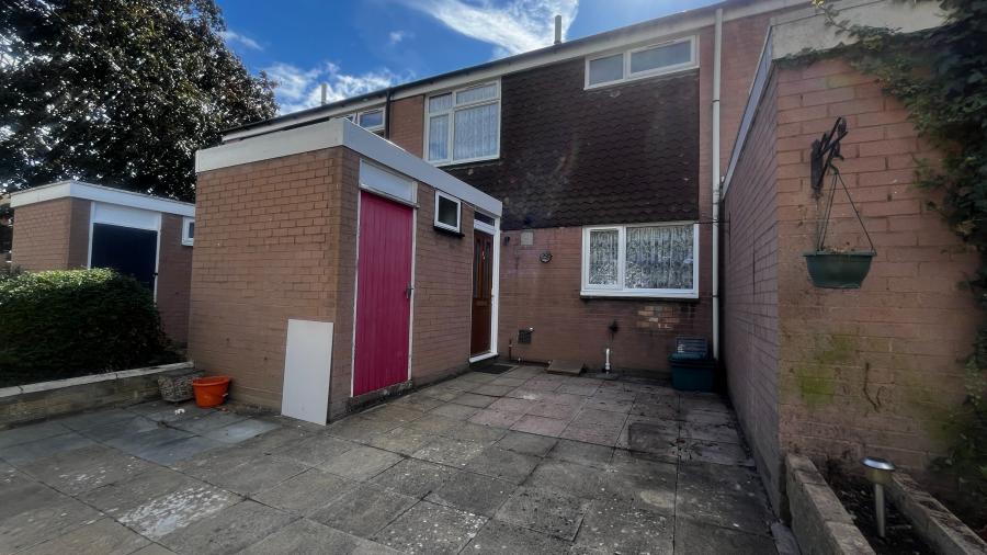House Mole Court in Epsom and Ewell