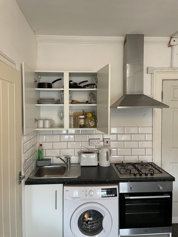 Flat Upper Street in Greater London