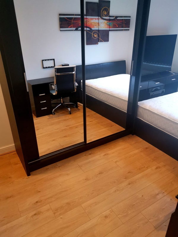 Room Waverton Road in Greater London