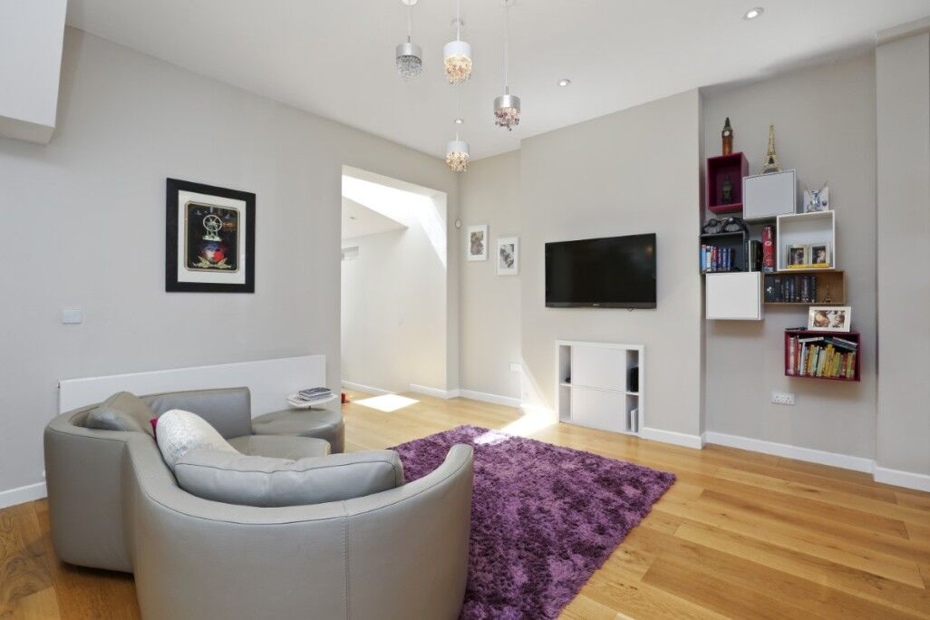 House Westbere Road in Greater London