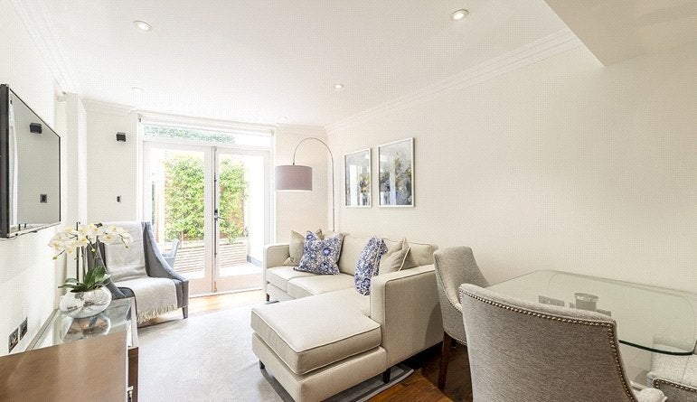 Flat Kensington Gardens Square in City of Westminster