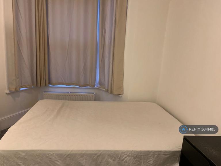 Room Balmoral Road in Gillingham