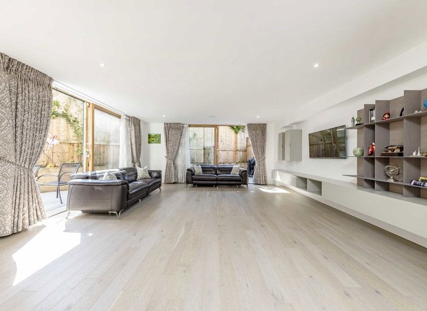 House Vinery Way in Greater London