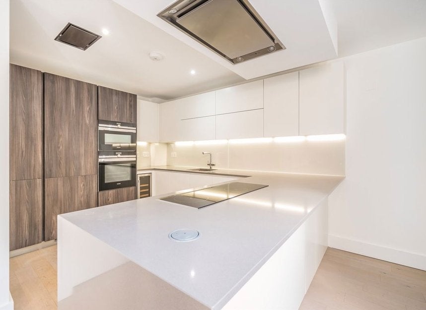 House Vinery Way in Greater London