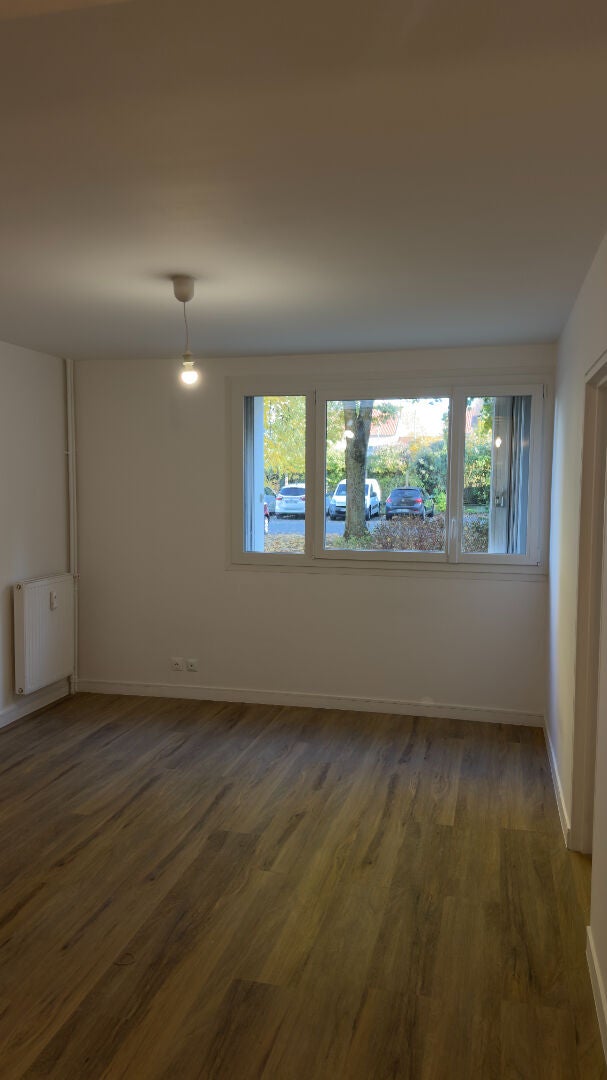 Flat Allée Suzanne Lenglen in Compiègne