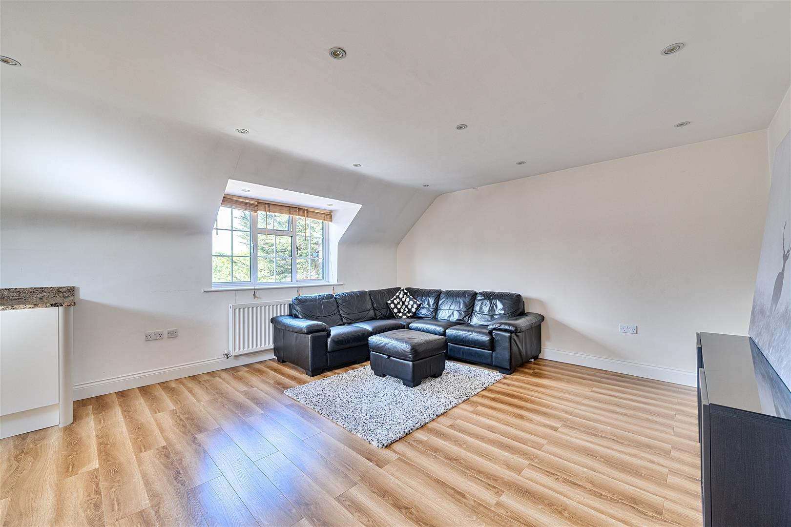 Flat Gayton Road in Greater London