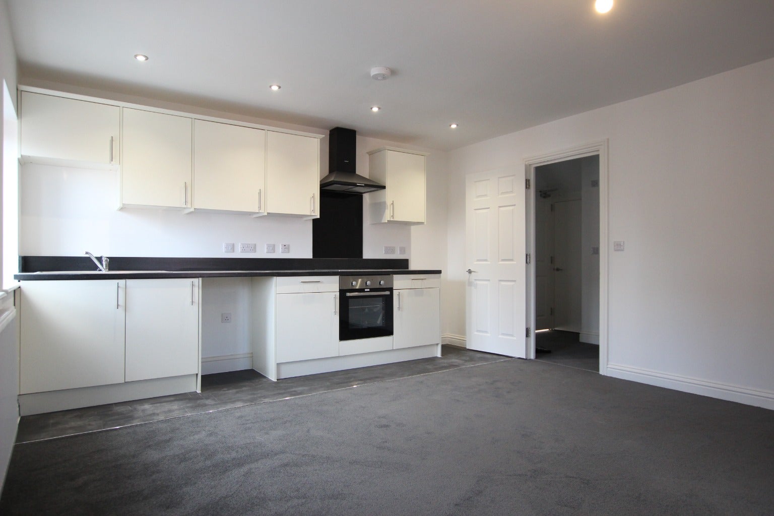 Flat Pickersleigh Avenue in Malvern Hills