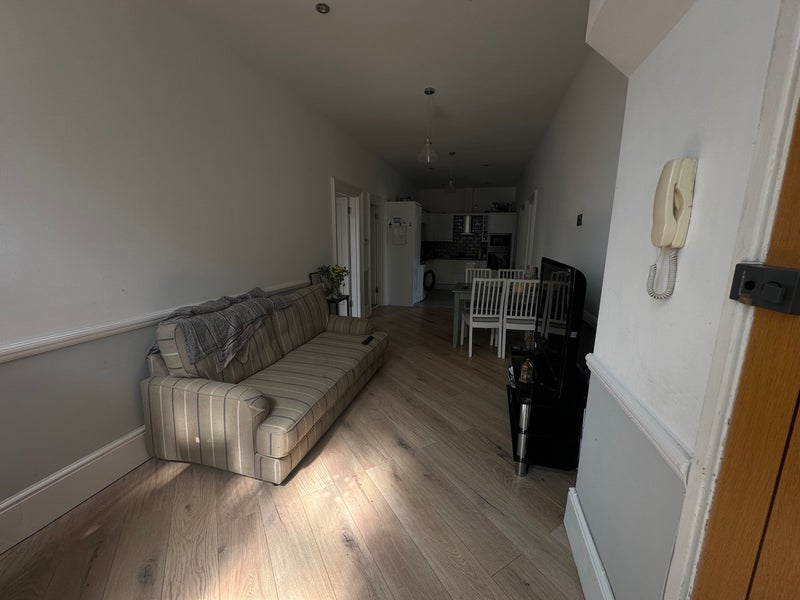 Room Downleaze in Bristol