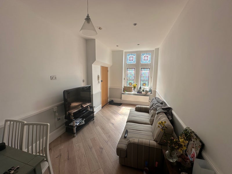 Room Downleaze in Bristol