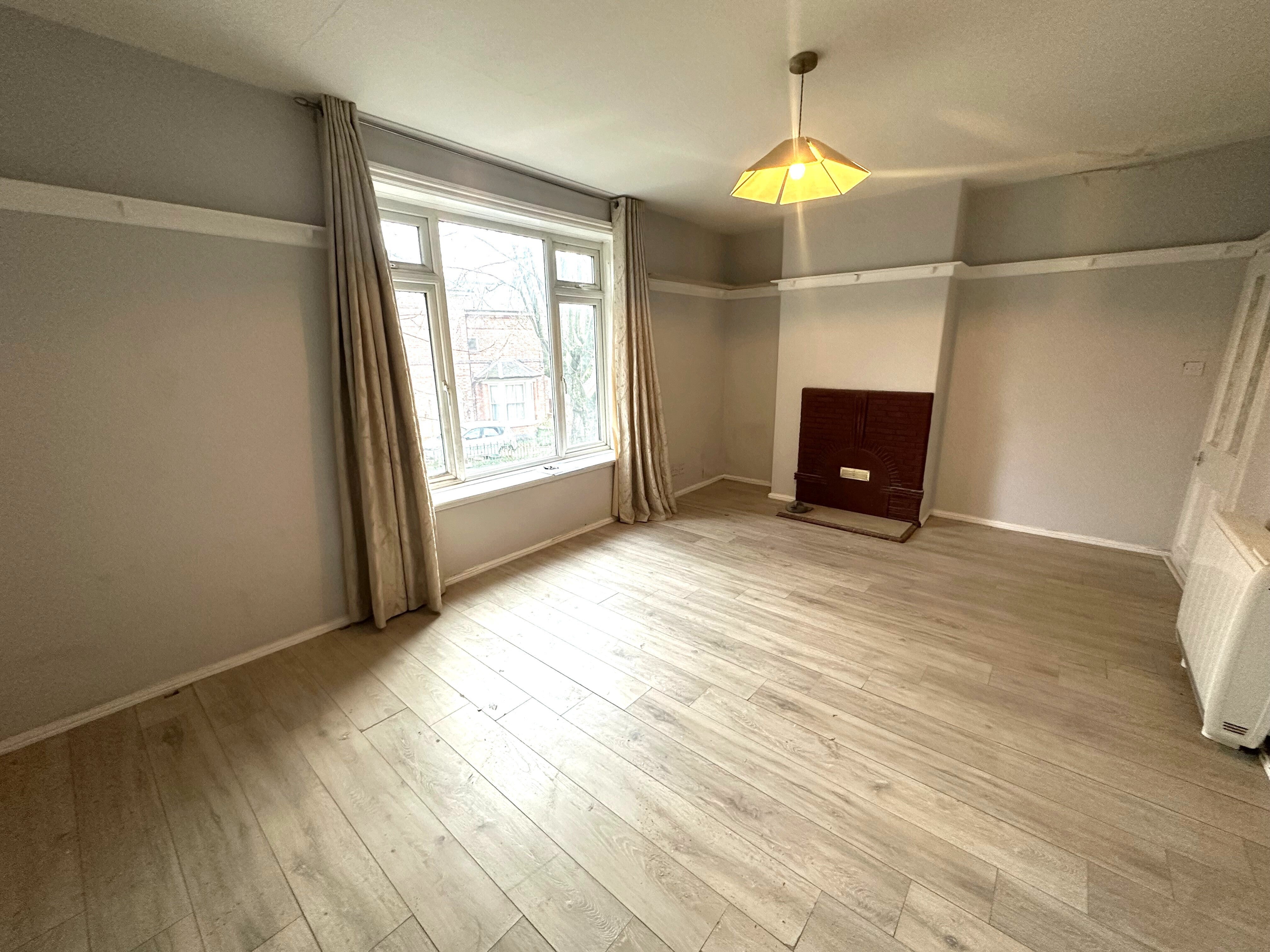 Flat Chestnut Grove in Nottingham