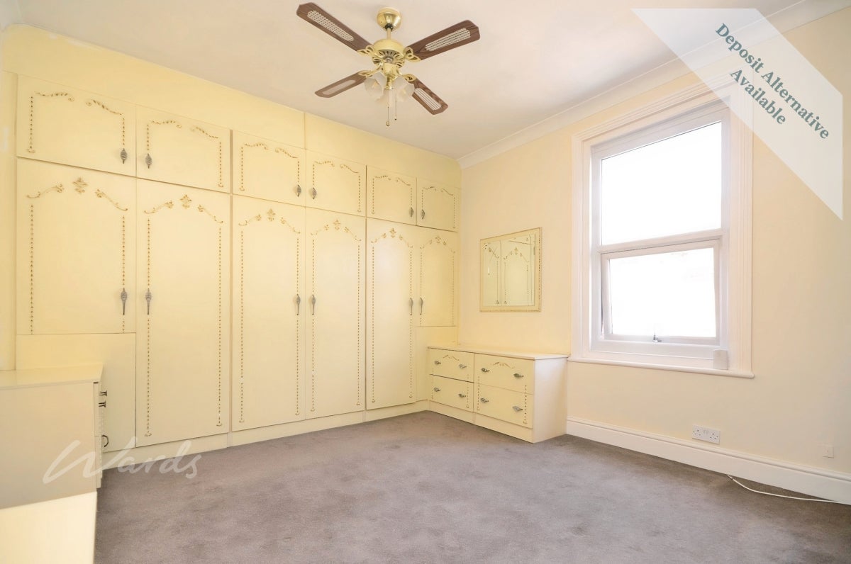 Flat Bryant Road in Strood