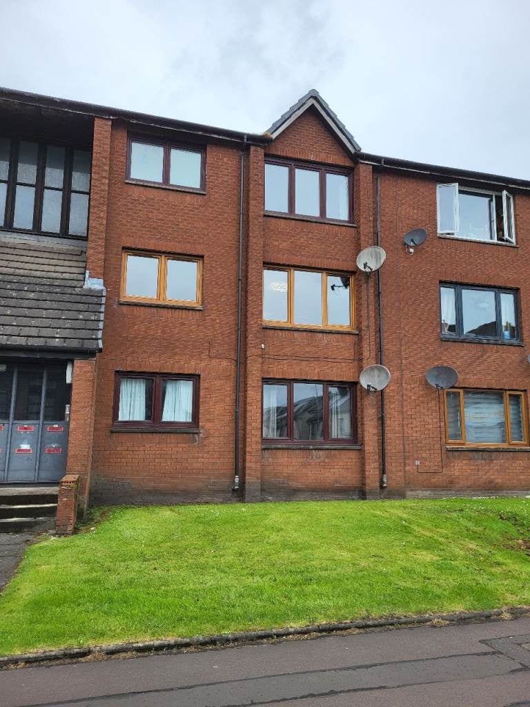 Flat Eddlewood Road in Glasgow