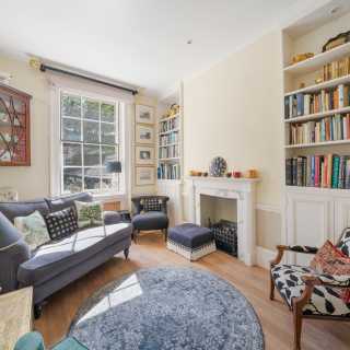 Flat Graham Terrace in City of Westminster